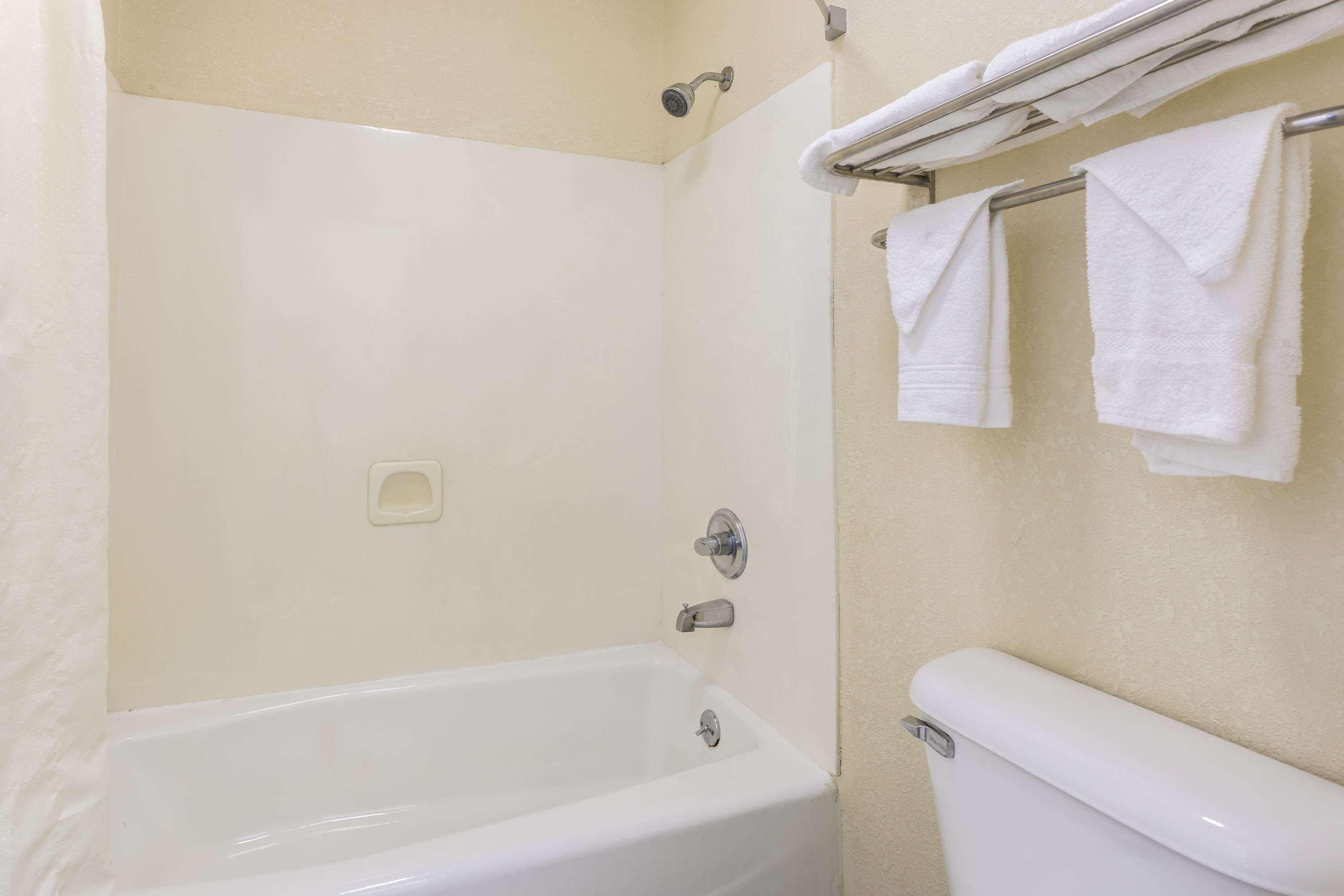 Super 8 By Wyndham Decatur/Lithonia/Atl Area Motel Exterior foto