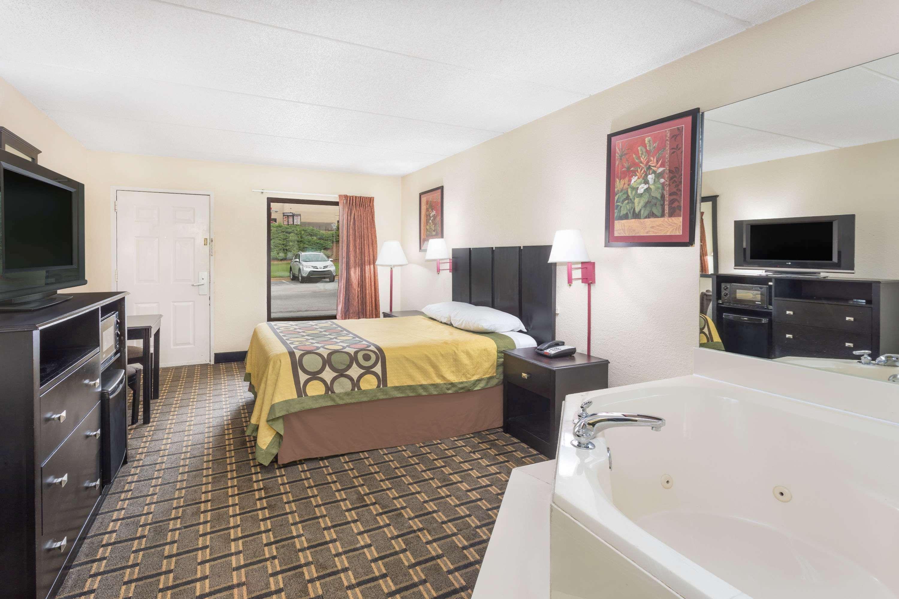 Super 8 By Wyndham Decatur/Lithonia/Atl Area Motel Exterior foto