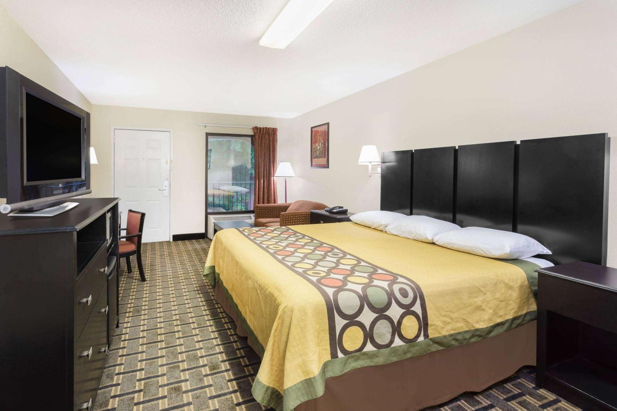 Super 8 By Wyndham Decatur/Lithonia/Atl Area Motel Exterior foto